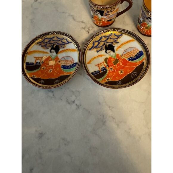 Vintage Hand painted Japanese Satsuma Geisha 2 Coffee cups and saucers. - Picture 2 of 5